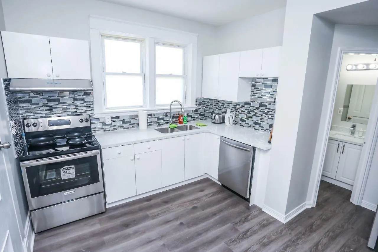 Cozy Apartments In Kitchener Καναδάς