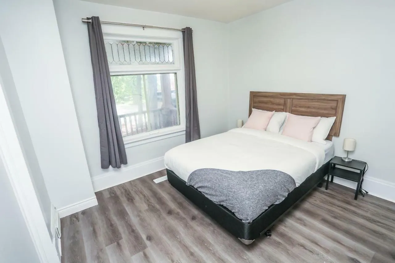 Cozy Apartments In Kitchener Καναδάς
