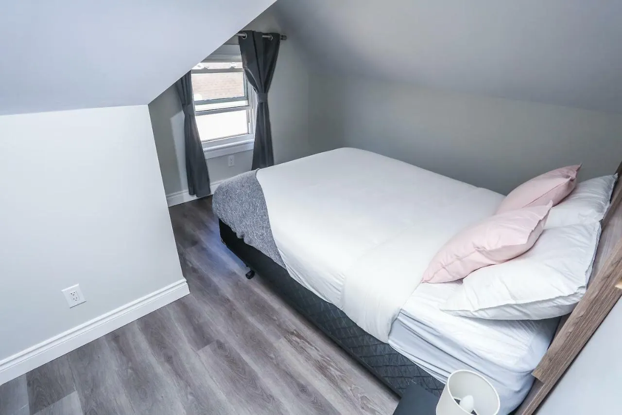 Cozy Apartments In Kitchener 0*,