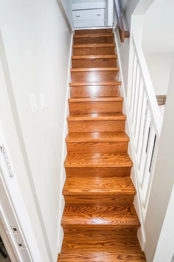 Cozy Apartments In Kitchener Καναδάς