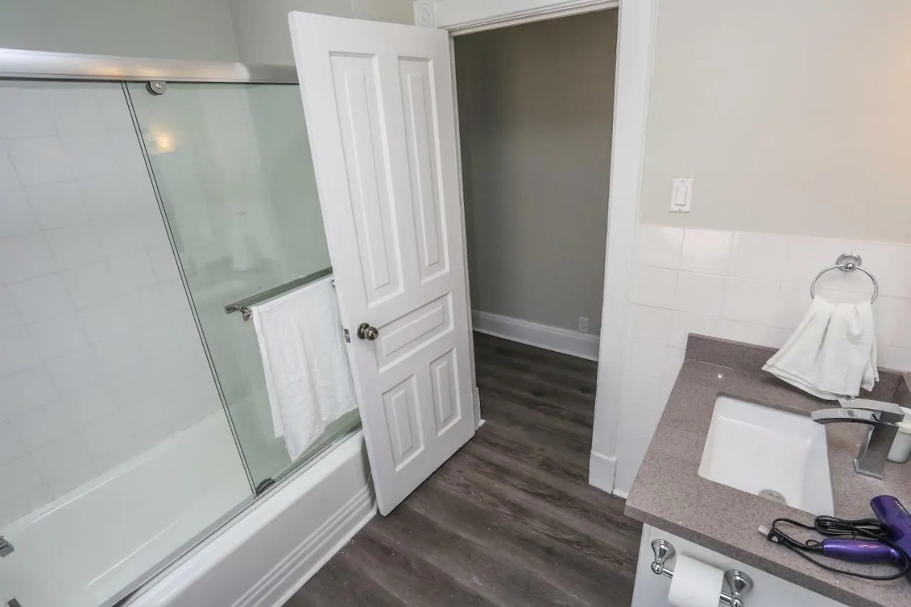 Cozy Apartments In Kitchener Καναδάς