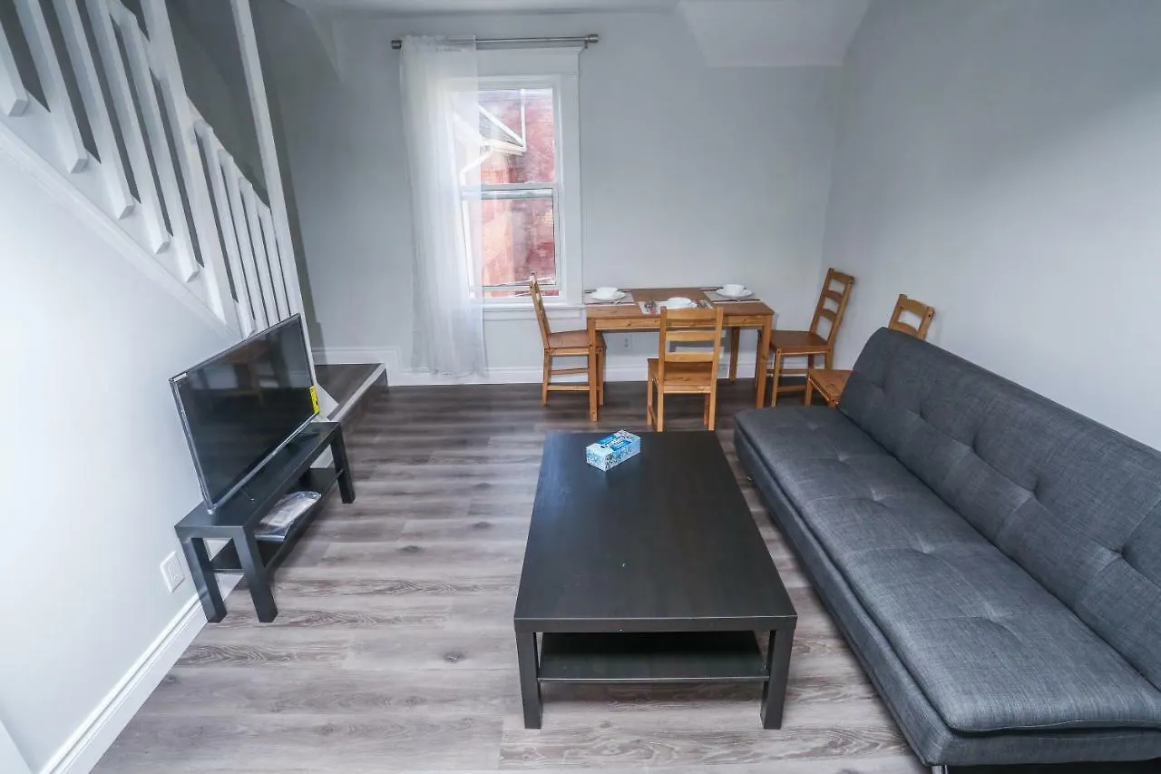 Cozy Apartments In Kitchener Καναδάς