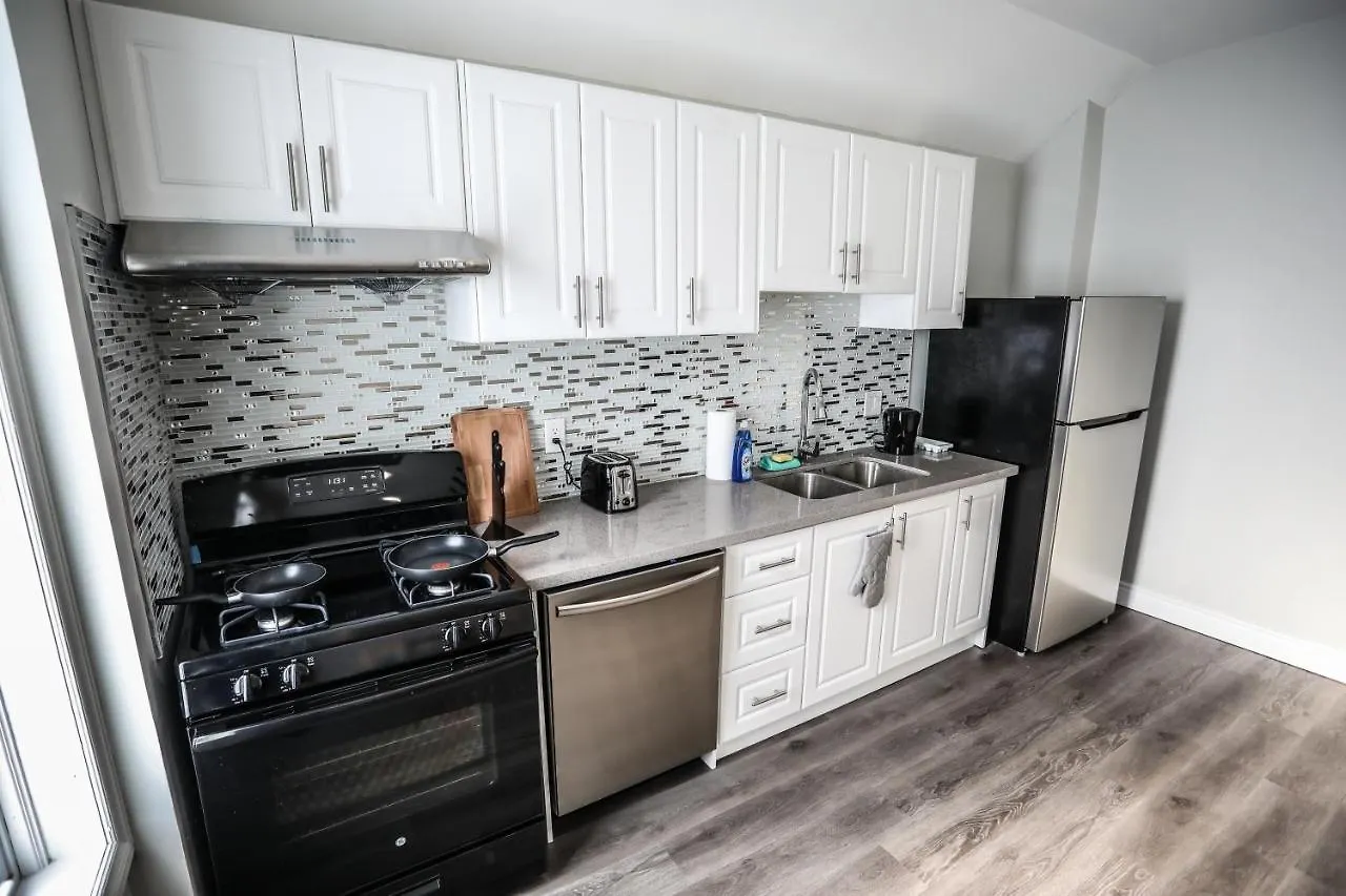 Cozy Apartments In Kitchener Καναδάς